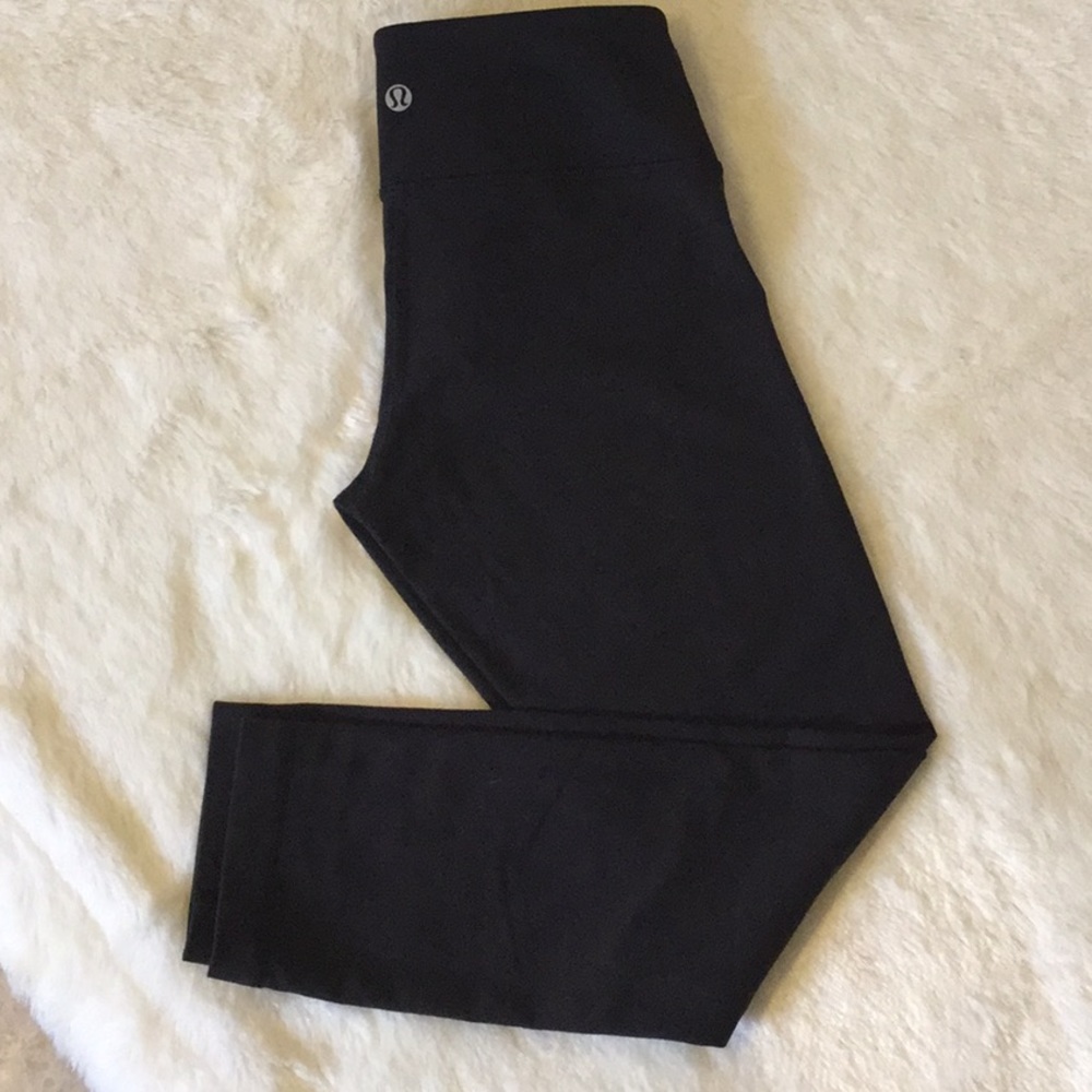 Lululemon athletica black crobs leggings